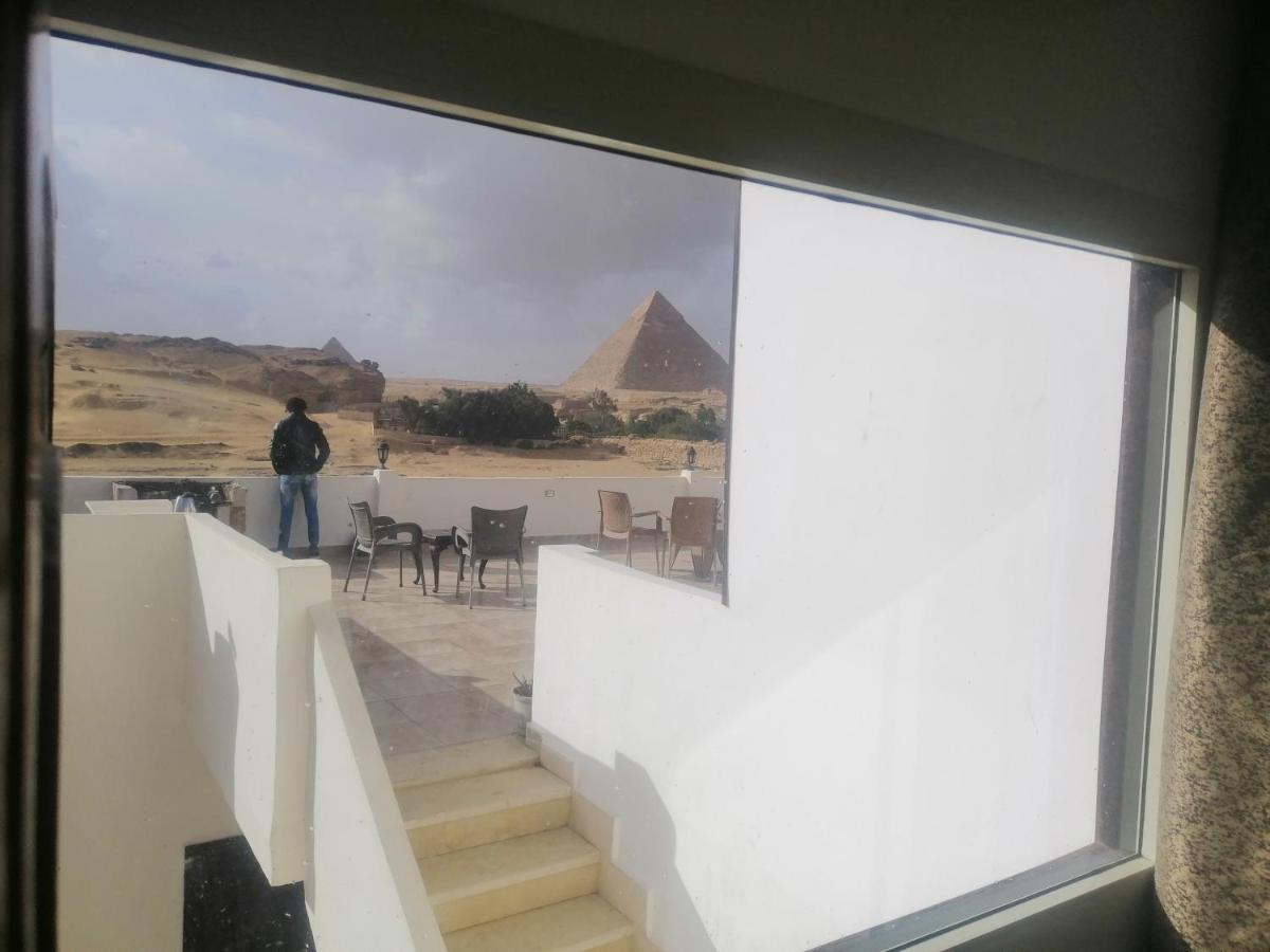 القاهرة King Khufu Pyramids View Hotel الغرفة الصورة