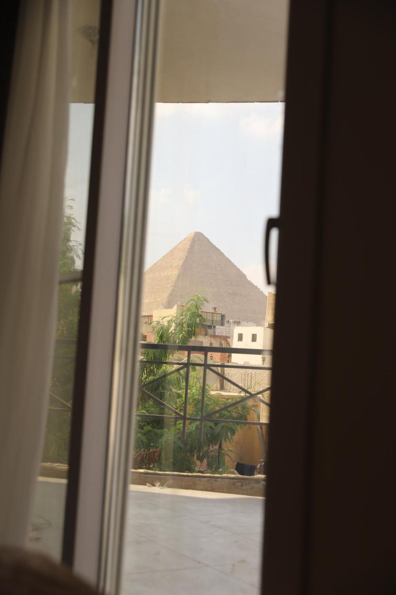 القاهرة King Khufu Pyramids View Hotel المظهر الخارجي الصورة